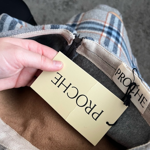 NWT CUSTOM PROCHE DESIGNS WRAP SKIRT IN WOOL PLAID - Picture 5 of 5